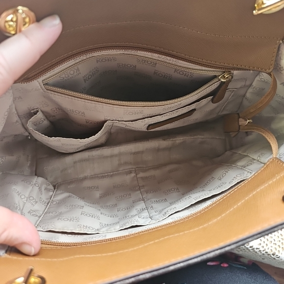 Michael Kors Jet Set Travel Large X Chain Saffiano Leather Shoulder Tote Bag
